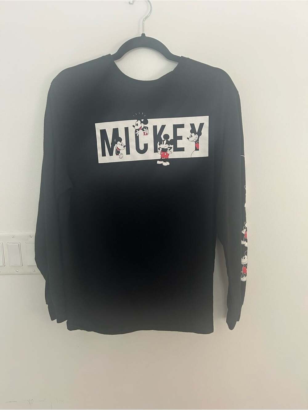 Disney Mickey Mouse Black Long Sleeve Graphic Shirt Womens Large